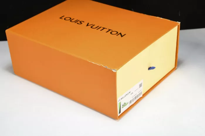 Rep LV RUNNER TATIC SNEAKER 1A9JER 0115