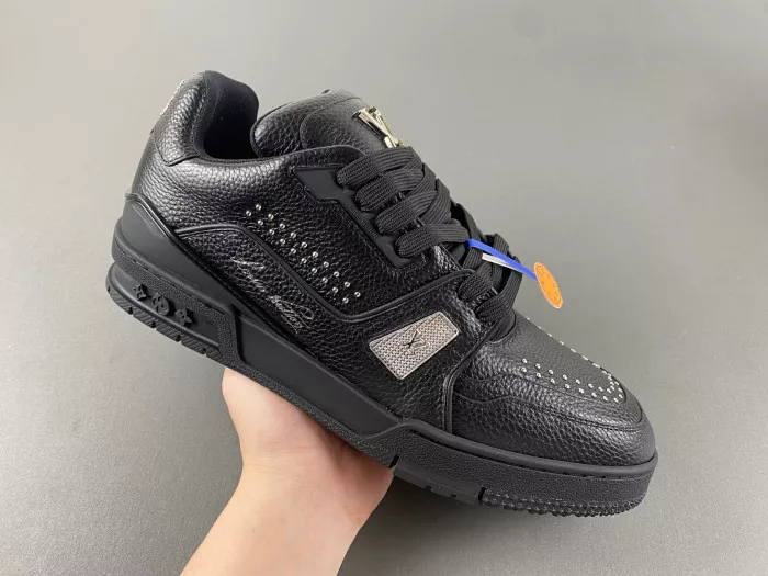 Rep LV TRAINER SNEAKER 24121003 0112