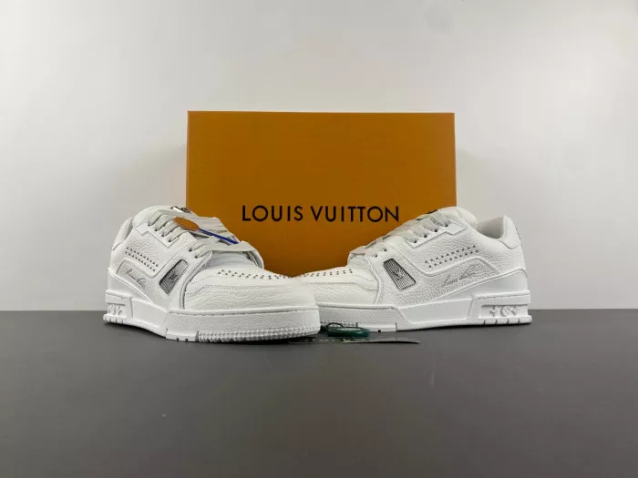 Cheap LV TRAINER SNEAKER 24121002 0115