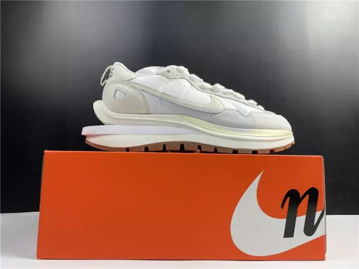 Cheap NIKE VAPORWAFFLE SACAI WHITE DD1875-100 0116