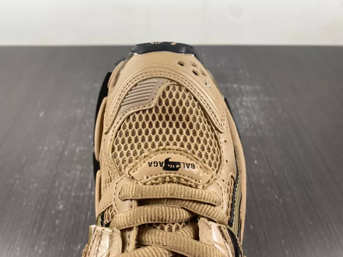 Rep BLCG RUNNER SNEAKER 677403 W2RA5 0126 0118