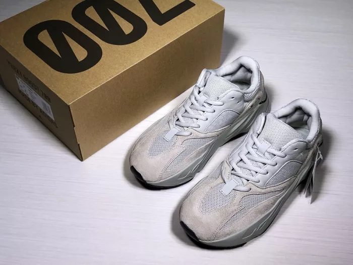 Rep Adidas Yeezy Boost 700 v2 Salt EG7487 0113