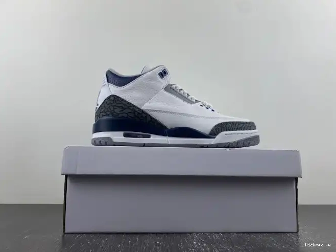 Rep 3 Midnight Jordan Air Navy CT8532-140 0218