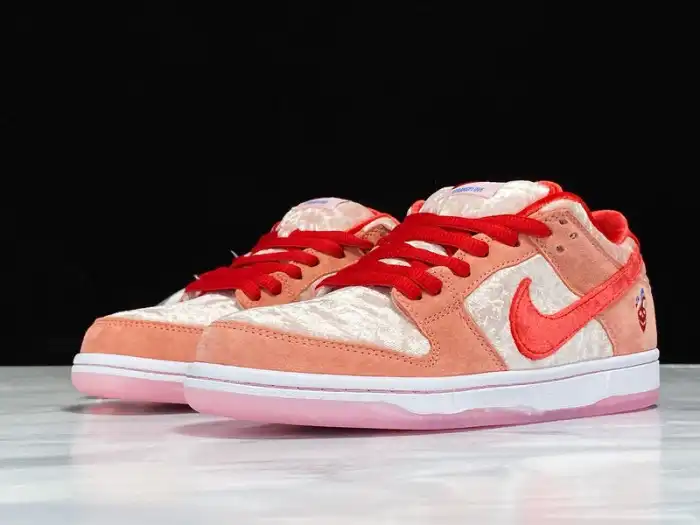 Cheap Nike SB Dunk Low StrangeLove Skateboards CT2552-800 0203