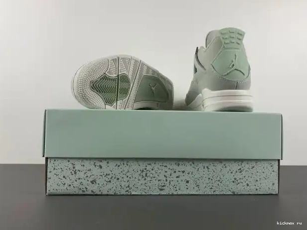 Rep 4 (W) HV0823-003 Jordan Air Seafoam 0207