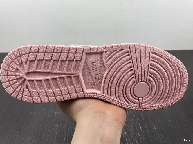 Rep OG (Women's) Washed FD2596-600 Jordan Air Pink High 1 Retro 0321