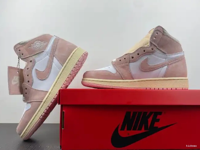 Rep OG (Women's) Washed FD2596-600 Jordan Air Pink High 1 Retro 0321